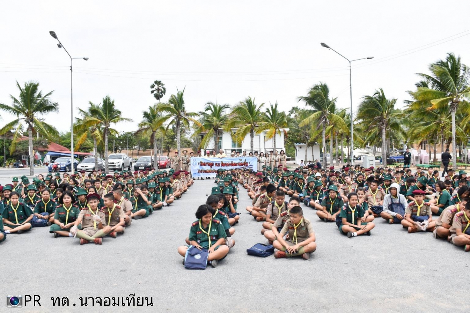  กิจกรรมเก็บขยะชายหาดบ้านอำเภอ