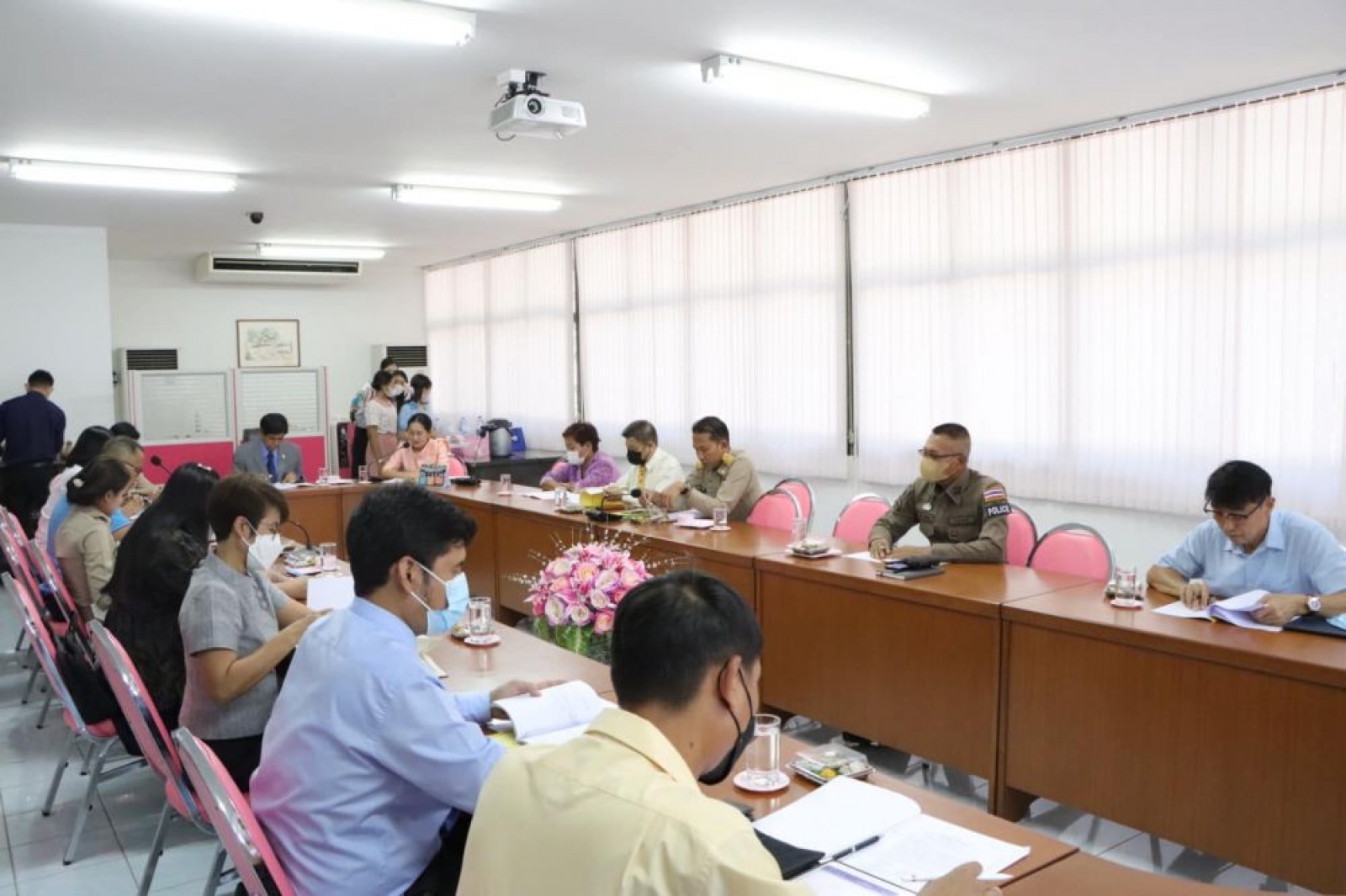 ประชุมคณะกรรมการสถานศึกษาขั้นพื้นฐาน