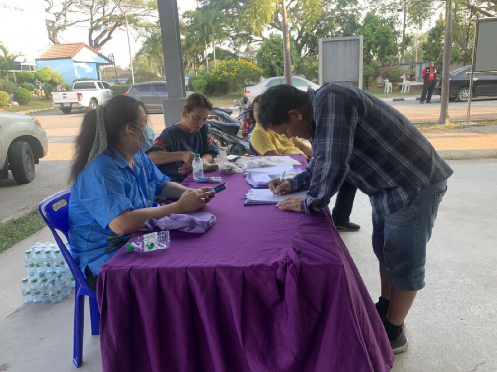 ประชุมประชาคมหมู่บ้านในเขตเทศบาลตำบลนาจอมเทียน ประจำปีงบประมาณ พ.ศ. 2566 ( หมู่ที่ ๙)