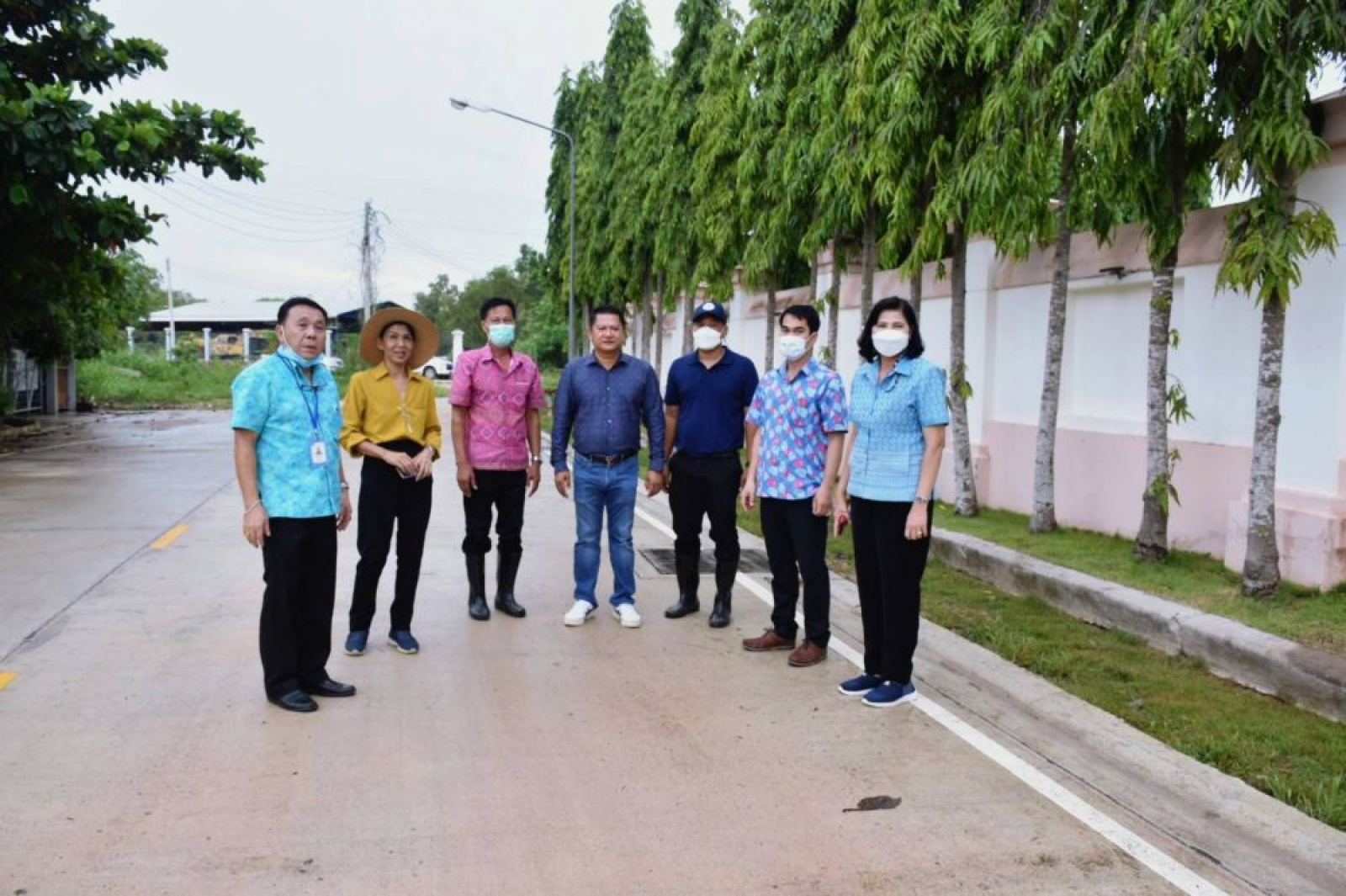 การสำรวจความเสียหายและให้การช่วยเหลือแก้ไขปัญหาน้ำท่วม รวมถึงติดตามสถานการณ์น้ำท่วมในพื้นที่ตำบลนาจอมเทียนอย่างต่อเนื่อง