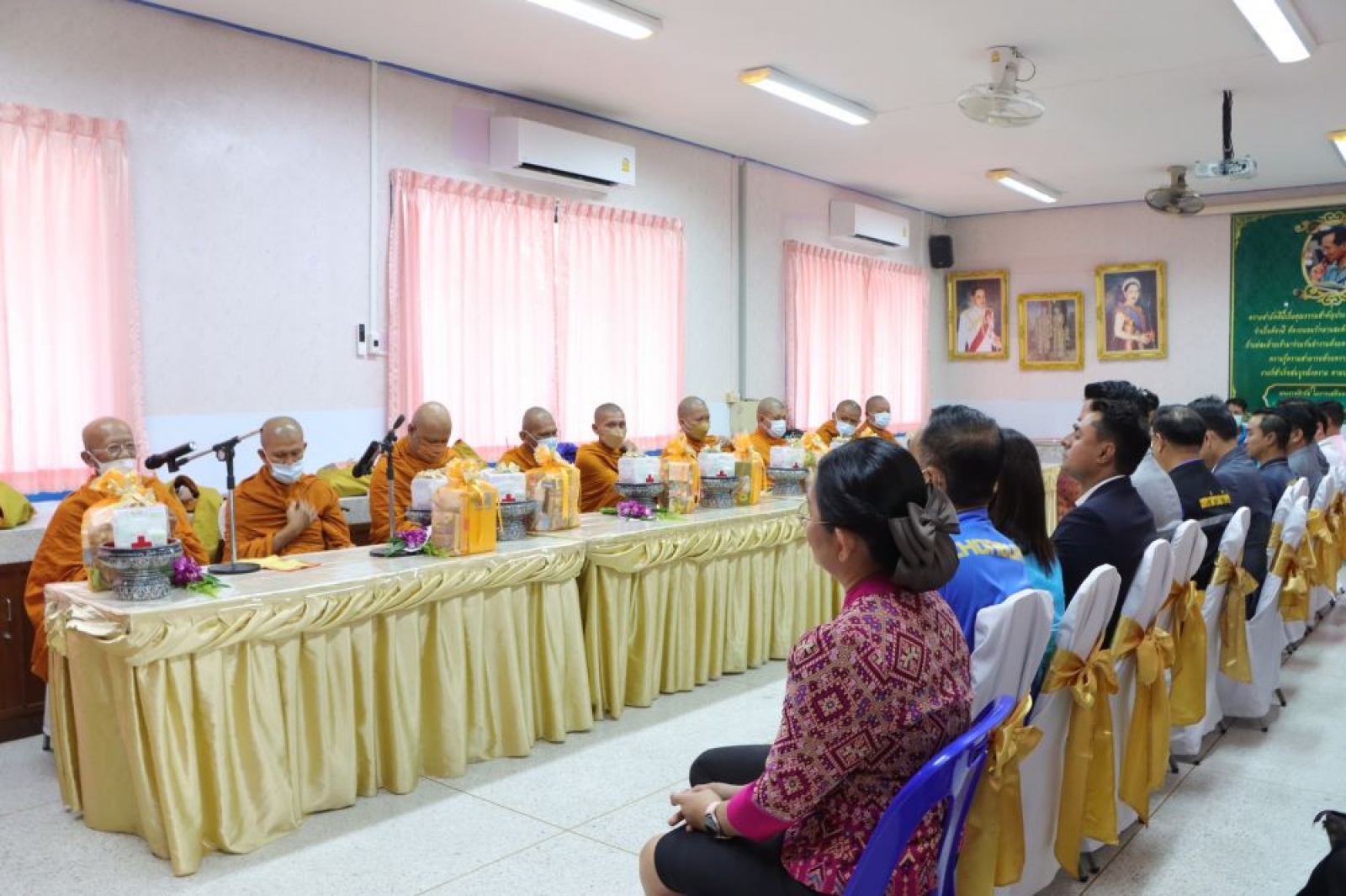 พิธีเปิดอาคารโรงพยาบาลส่งเสริมสุขภาพประจำตำบลนาจอมเทียน 