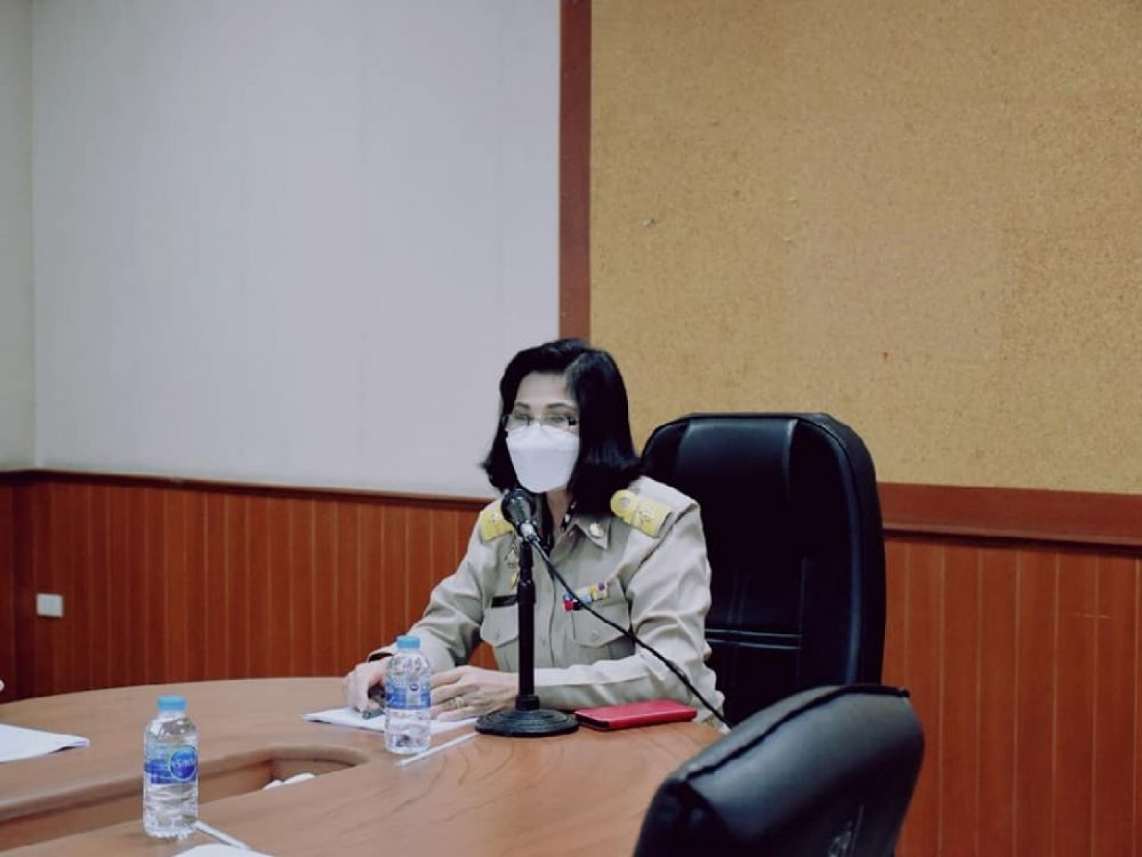 กการประชุมคณะกรรมการจัดระเบียบการจำหน่ายสินค้าและคัดเลือกผู้จำหน่ายสินค้าในที่สาธารณะในเขตพื้นที่เทศบาลตำบลนาจอมเทียน (ชายหาดบ้านอำเภอ)